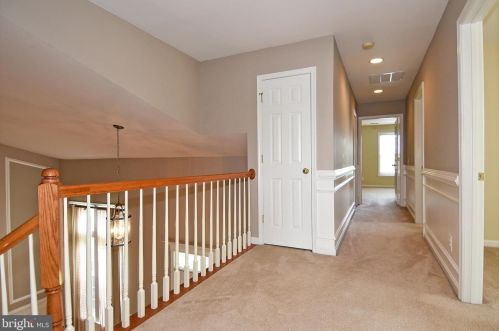 6022 Slippery Rock Rd, Haymarket VA  20169-3312 exterior