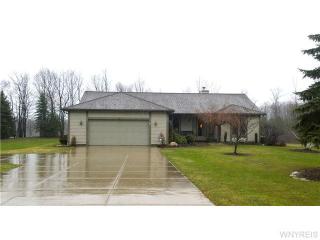 75 Taylor Hts, Holland, NY 14080-9783