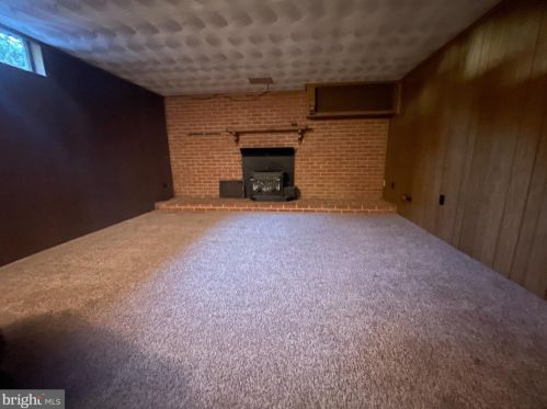 504 Church St, Charles Town WV  25414-1314 exterior