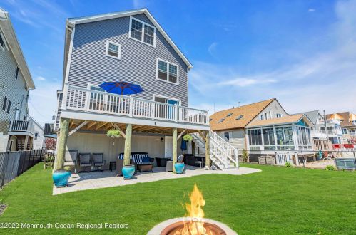 21 Halsey Dr, Bricktown NJ  08723-7510 exterior