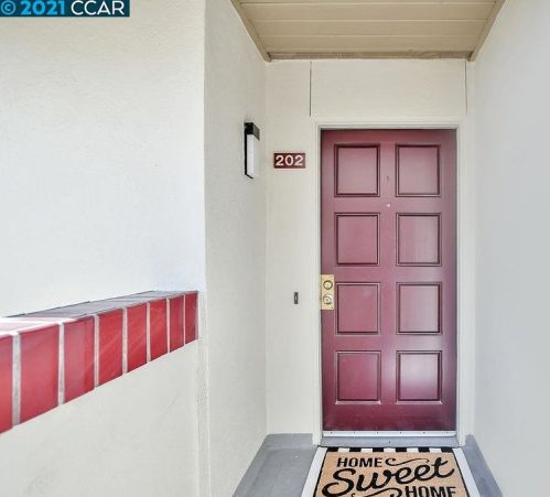 202 Shorebird Cir, Redwood City, CA 94065-1545