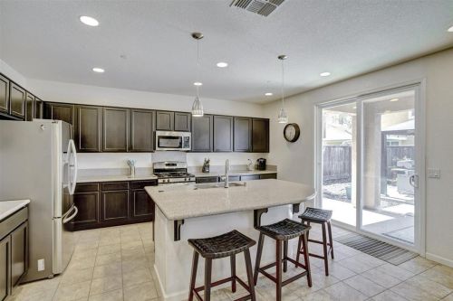 9704 Enviro Way, Elk Grove, CA 95757-6206