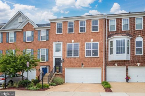 8239 Red Carnation Ct, Lorton, VA 22079-5648