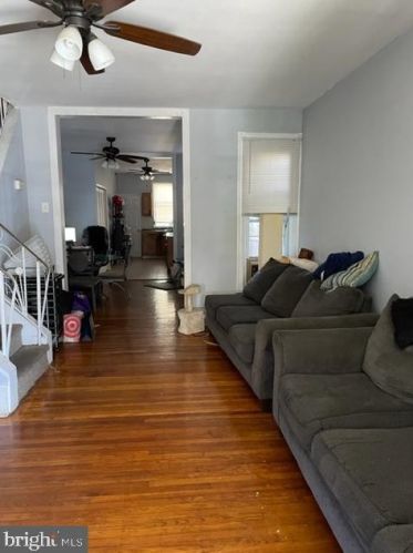 5235 Locust St, Philadelphia, PA 19139-4020