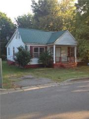 106 Stacker Dr, Clarksville, TN 37040-3373