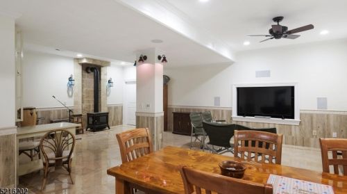 211 Seneca Pl, Westfield NJ  07090-4335 exterior