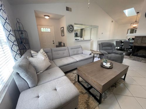 110 Yorktown Pl, Sanford FL  32771-3682 exterior