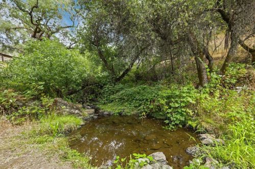 10409 Wolf Rd, Grass Valley CA  95949-7805 exterior