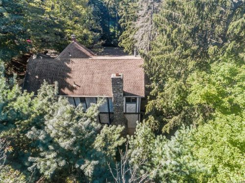 188 Bellvale Lakes Rd, Warwick NY  10990-3454 exterior