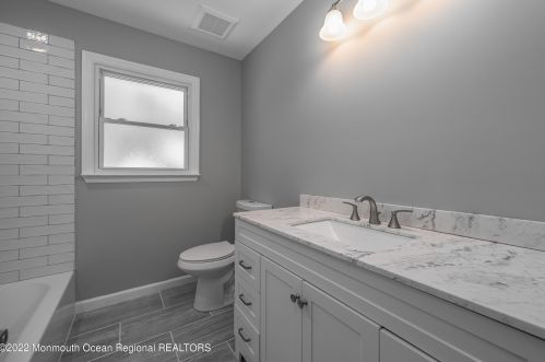 520 Wynnewood Rd, Lacey NJ  08731-1531 exterior