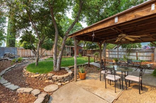 6 Mckinley Ln, Chico CA  95973-7848 exterior