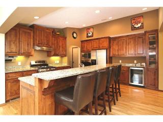 15495 Darjeeling Path, Lakeville, MN 55068-4635