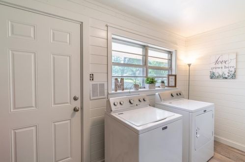 906 Lakewood St, Greenville TX  75401-2144 exterior