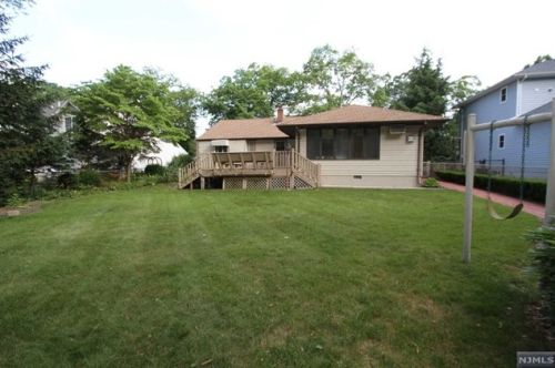 434 Harristown Rd, Ridgewood NJ  07452-2836 exterior