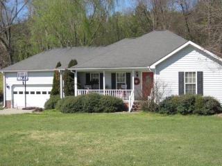 306 Marlin Ln, Pikeville, NC 27863-8467