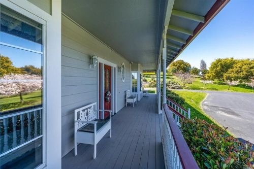 6301 Highland Pl, Sebastopol CA  95472-6100 exterior