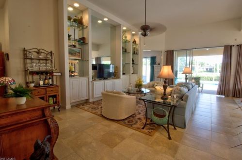 8515 Alessandria Ct, Naples FL  34114-2702 exterior