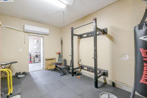 15928 Via Alamitos, San Lorenzo CA  94580-1435 exterior