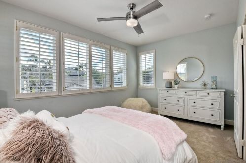 3460 Paseo Ancho, Carlsbad CA  92009-9517 exterior