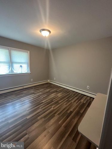 142 Hazelhurst Ave, Lawrence Township NJ  08638-3512 exterior