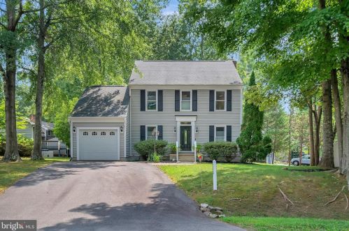 225 Musket Ln, Locust Grove, VA 22508-5516