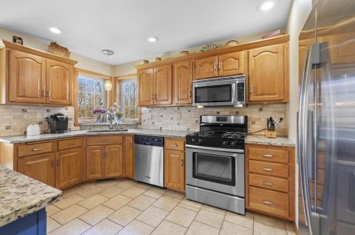 2922 Copper Mountain Ct, Green Bay WI  54313-3207 exterior