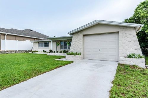5156 Idlewild St, New Port Richey, FL 34653-4722