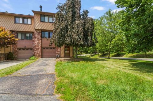 2001 Clearfork Rd, Bridgeville, PA 15017-1605