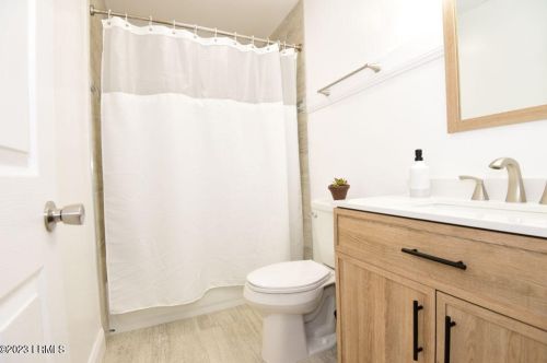 20 Calico Ct, Beaufort SC  29906-8900 exterior