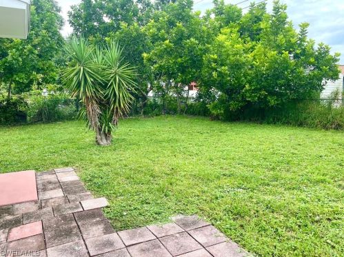 320 Morgan Cir, Lehigh Acres, FL 33936-7134