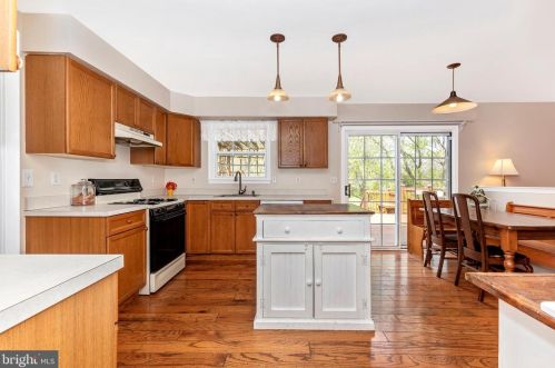 309 Williams Cir, Collegeville PA  19473-2344 exterior