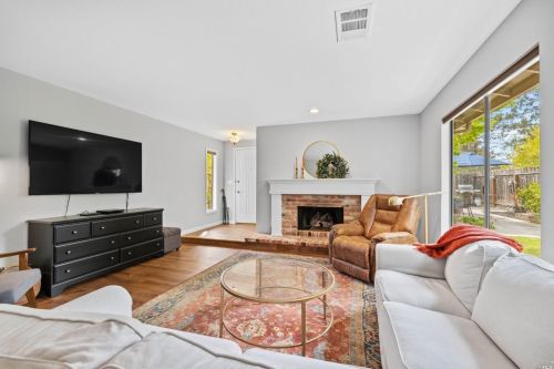 1229 Grove Cir, Benicia CA  94510-1711 exterior