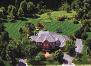 13857 Hawks Landing Rd, Thiensville, WI 53097-1423