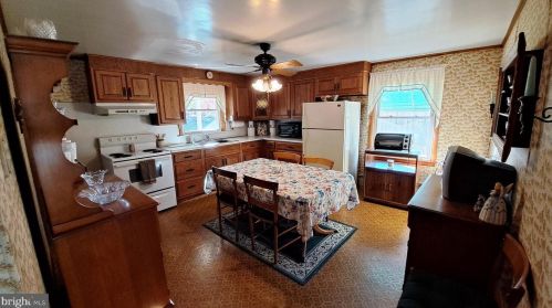 507 Fulton St, Hanover PA 17331-2725 exterior