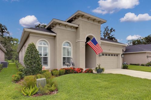 1017 Stoney Creek Dr, Lakeland FL  33811-2329 exterior