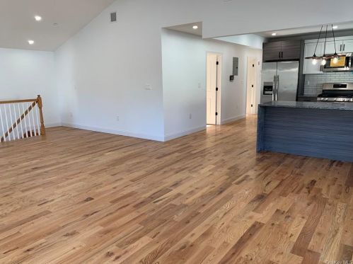 11542 175th St, Jamaica, NY 11434-1850