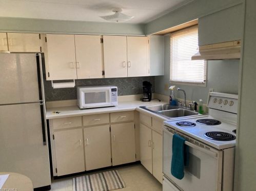 26282 Princess Ln, Bonita Springs FL  34135-6533 exterior