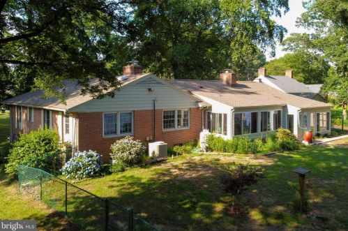 126 Lakeside Dr, Laurel DE  19956-1144 exterior