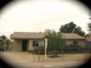 6227 Stella Ln, Glendale, AZ 85301-4433
