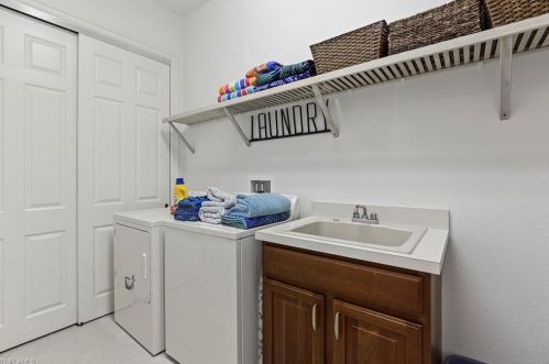 6434 Legacy Cir, Naples FL  34113-7974 exterior