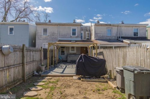 633 Division St, Gloucester NJ  08030-2335 exterior