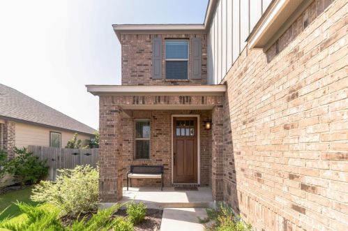 402 Thunder Valley Trl, Georgetown TX  78626 exterior