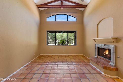 6309 Calle Del Halcon, Tucson, AZ 85718-3347