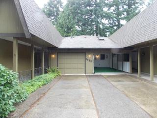 1623 Evergreen Park Ln, Olympia, WA 98502-5904
