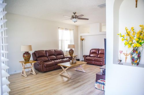 1777 Anna Catherine Dr, Orlando, FL 32828-7412