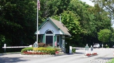 785 Spring Lake Dr, Middle Island NY  11953-2651 exterior