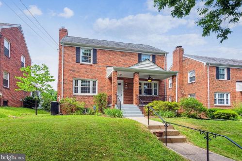 8156 Eastern Ave, Washington, DC 20012-1312