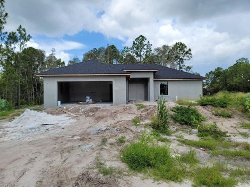 502 Millcreek St, Lehigh Acres, FL