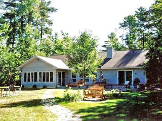 8957 Minch Dr, Minocqua, WI 54548-9785
