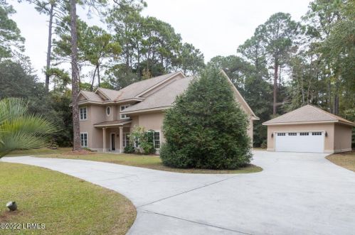 53 Confederate Ave, Bluffton, SC 29910-7227